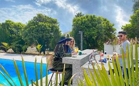 Cocoon Luxury Villa In Coral Bay-3 Min To Beach